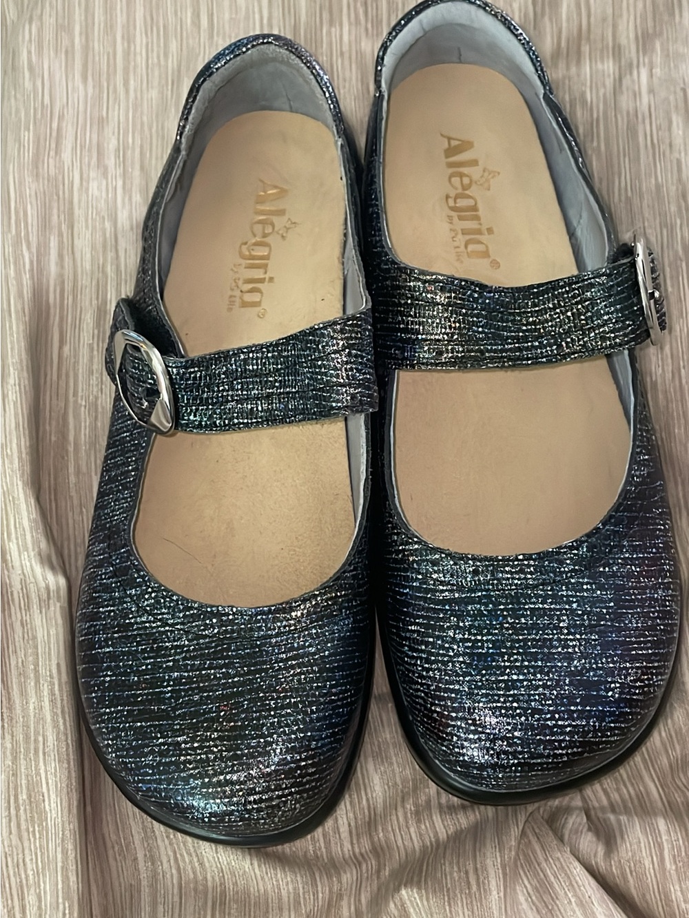 Alegria Women's Shimmery Navy Mary Jane Flats SIZE 37